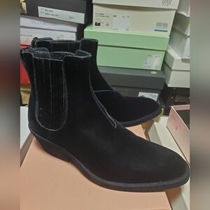 Sz 42 men's NIB initially priced at $1250 velvety Givenchy boots